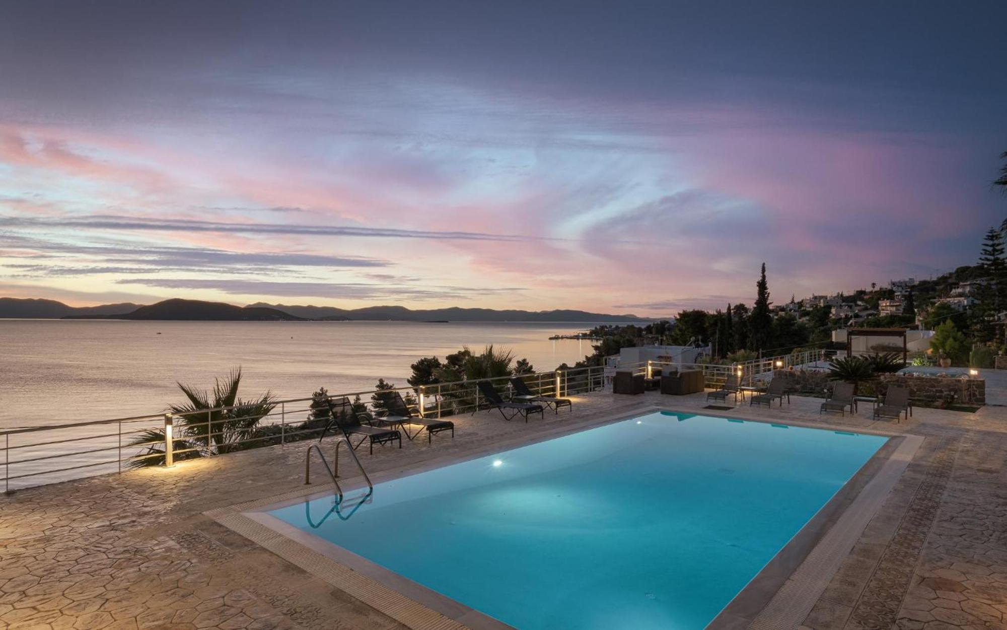 Zefis Villa *
