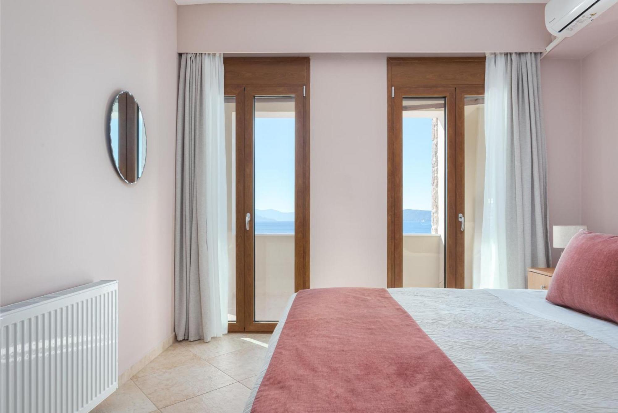Zefis Villa *